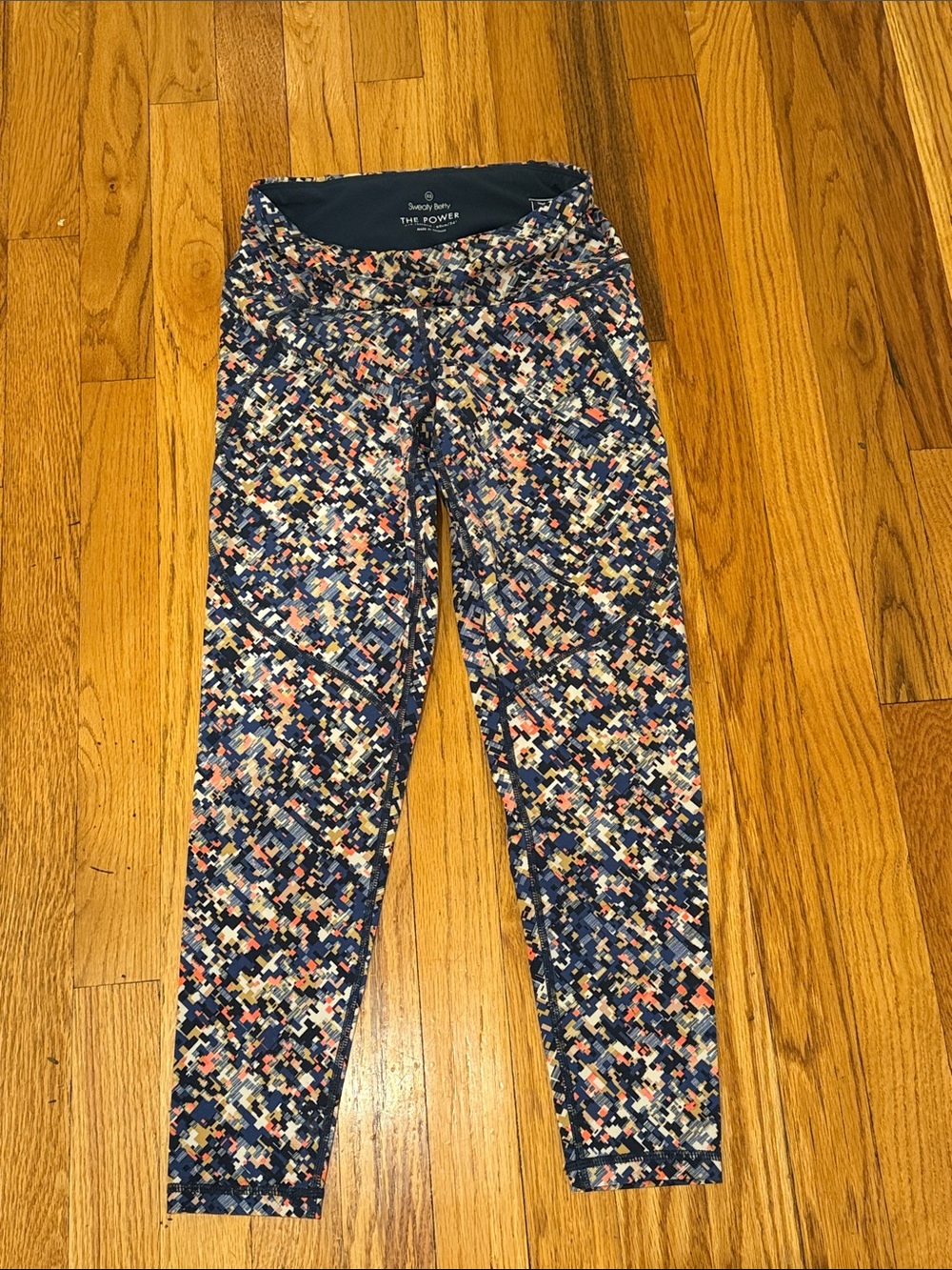 Sweaty Betty The Power Printed Performance Shorts - Navy Multi